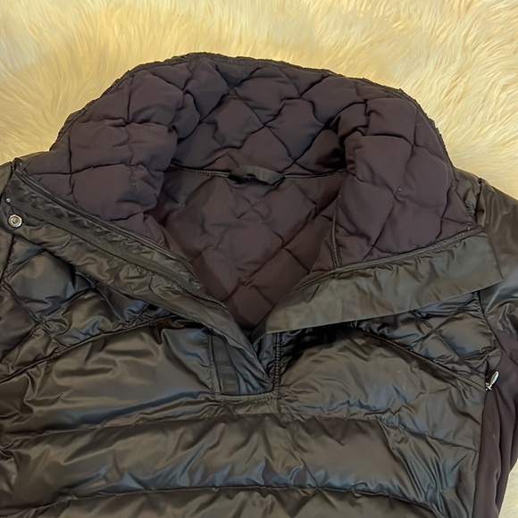 Lululemon down for a run pullover - Picture 3 of 5
